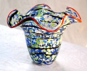 時尚琉璃工藝品 點亮現(xiàn)代家居的簡約創(chuàng)意